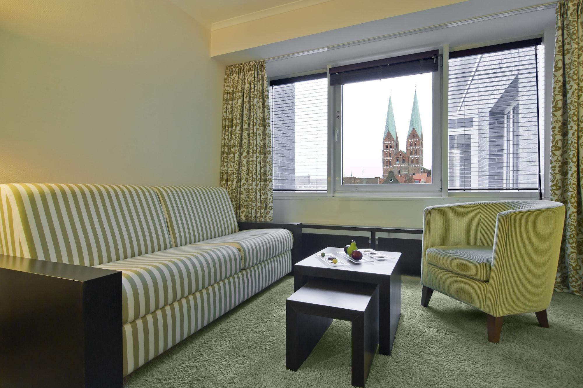Radisson Blu Senator Hotel, Luebeck Exterior photo A typical room at the hotel
